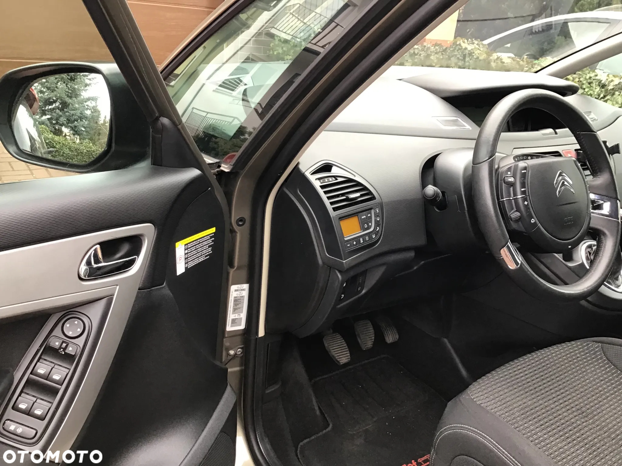 Citroën C4 Picasso - 11