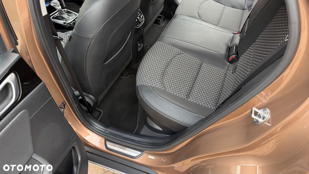 Kia XCeed - 12