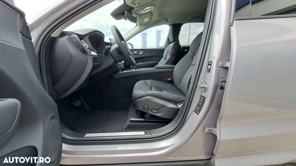 Volvo XC 60 B5 AT AWD MHEV Core - 15