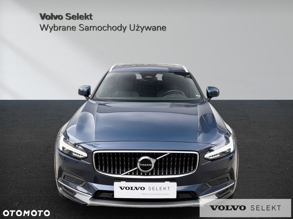 Volvo V90 Cross Country - 3