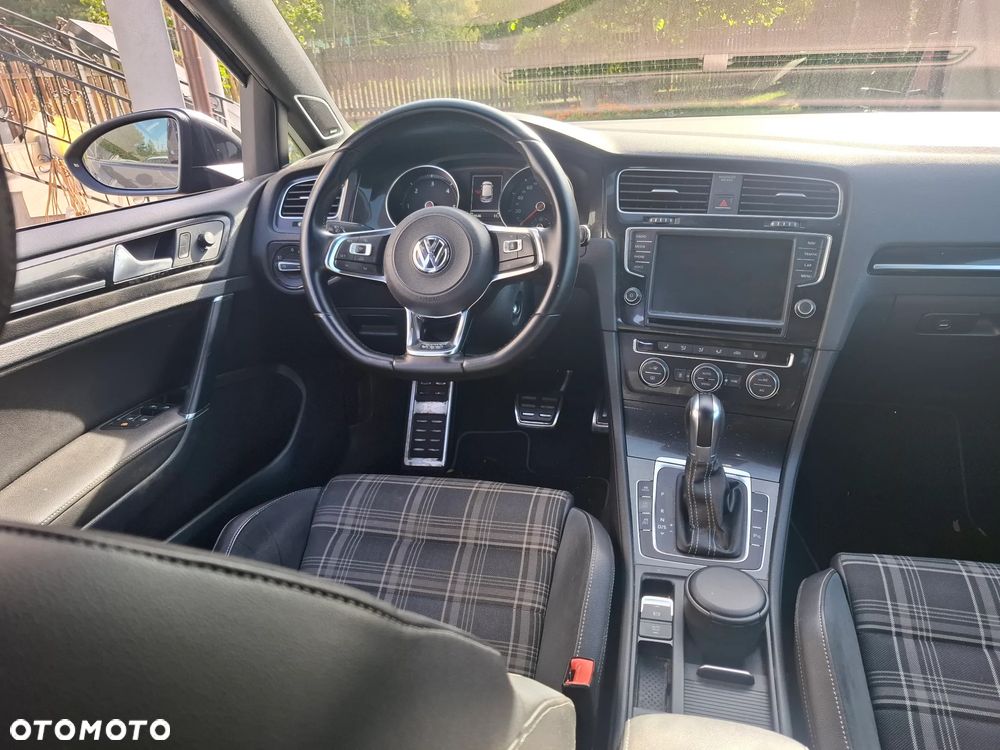 Volkswagen Golf GTD 2.0 TDI SCR DSG - 14