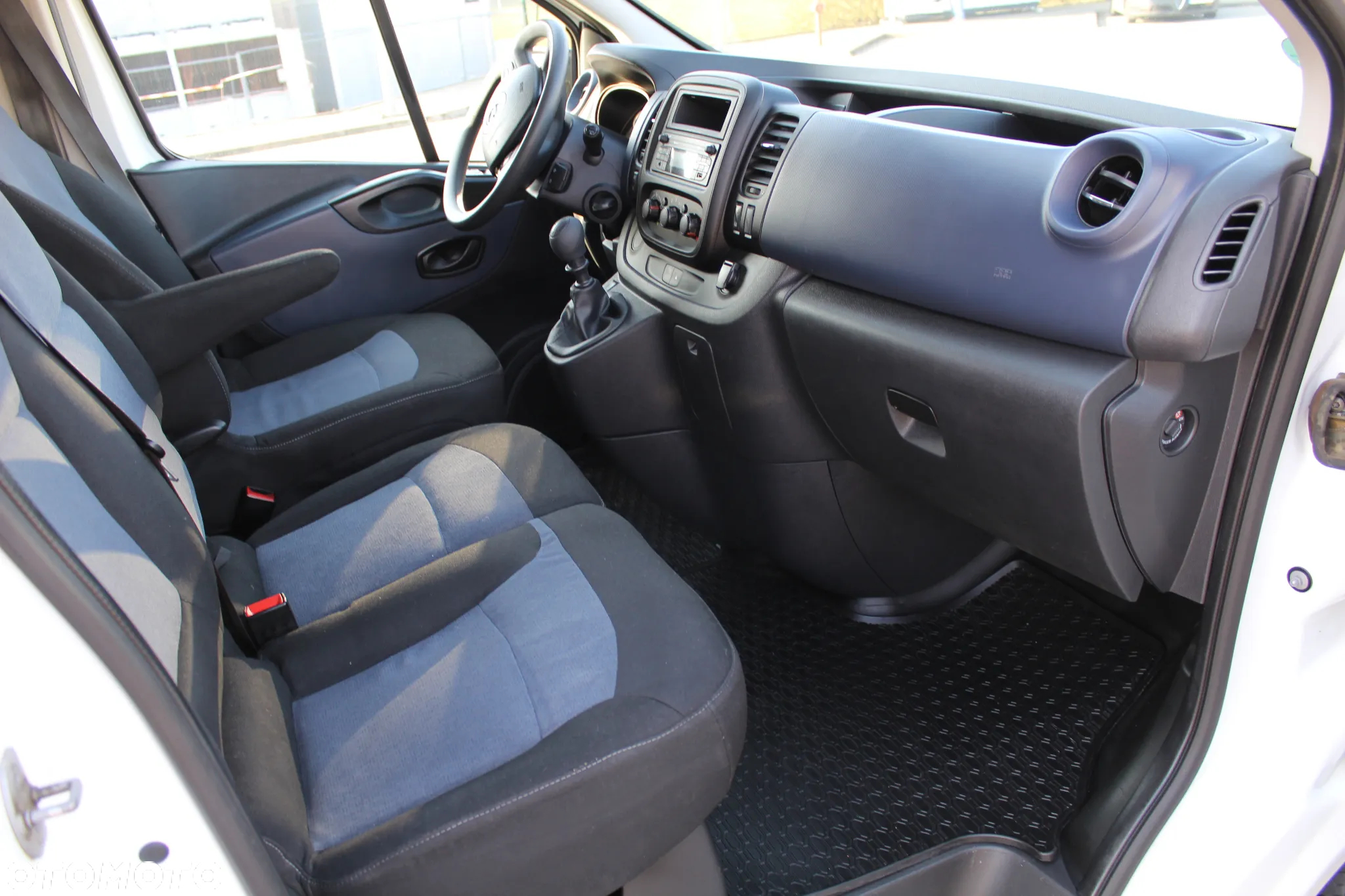 Opel Vivaro - 15