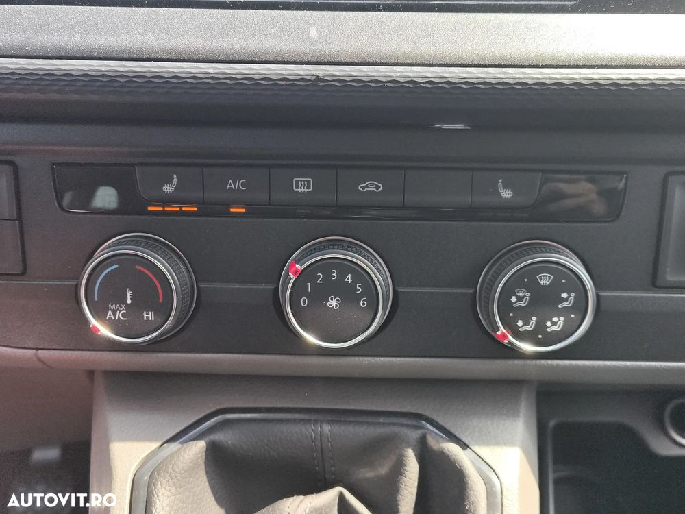 Volkswagen Transporter - 15
