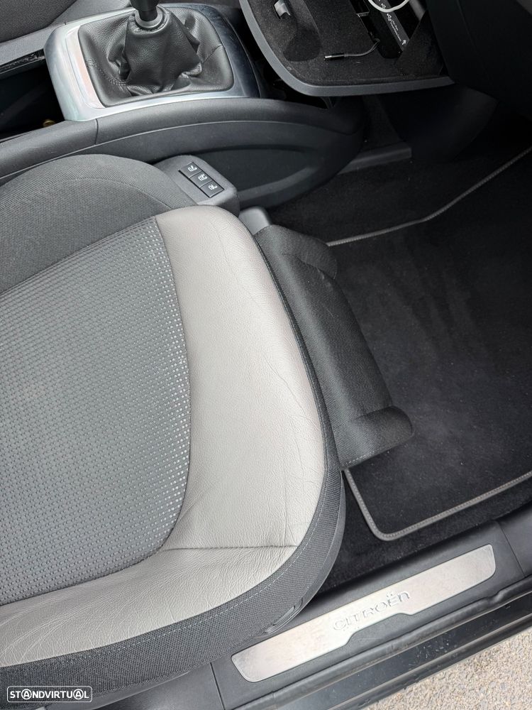 Citroën C4 Picasso PureTech 130 Stop&Start SHINE - 11