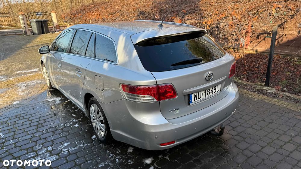 Toyota Avensis 2.0 D-4D Sol plus - 5