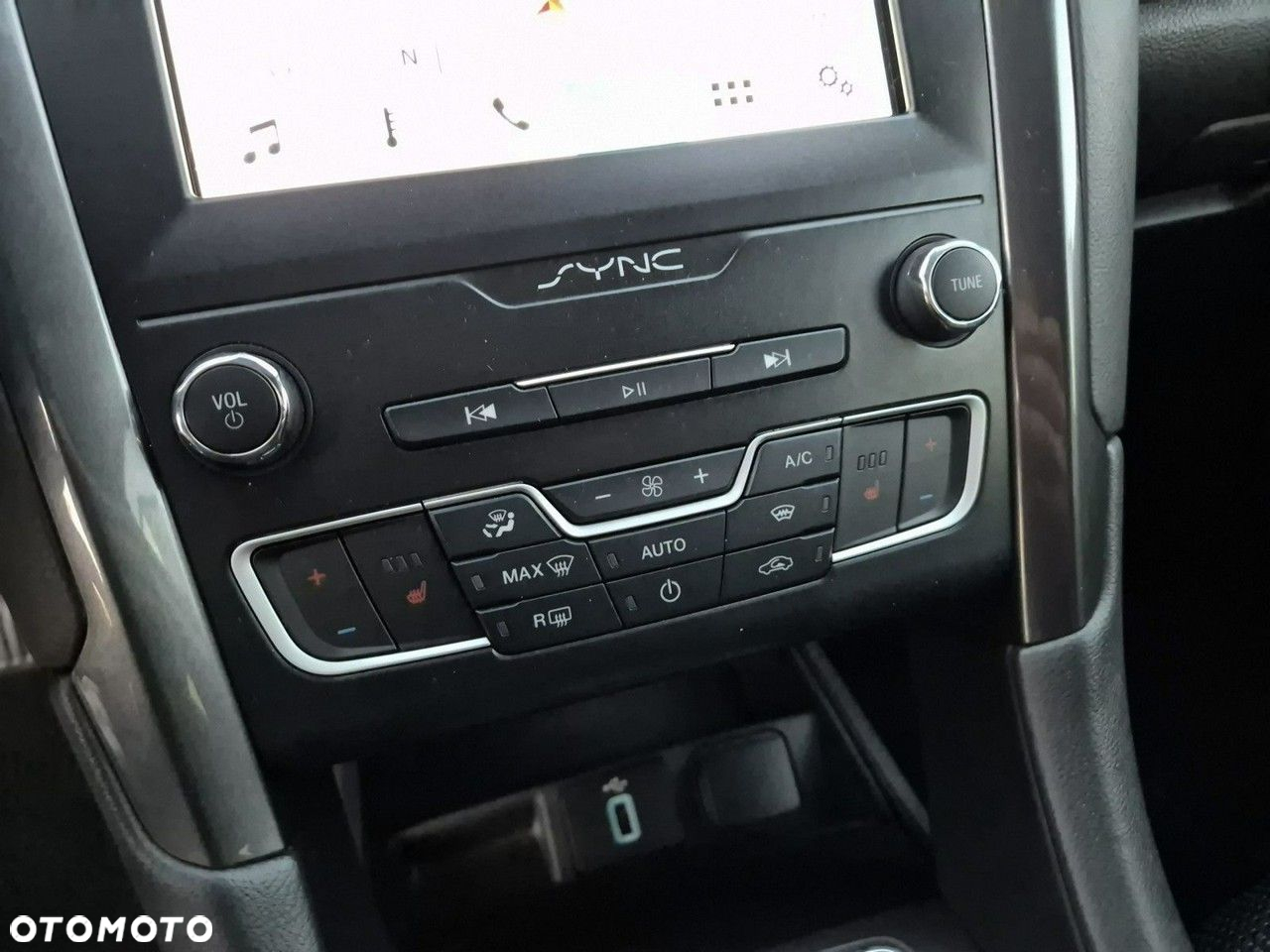 Ford Mondeo - 15