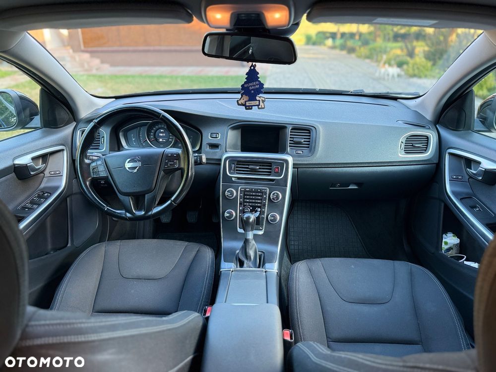 Volvo V60 D2 - 11