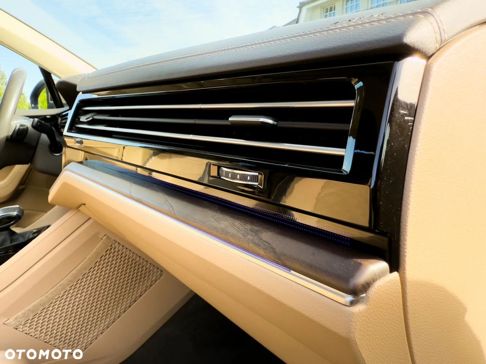 Volkswagen Touareg 3.0 V6 TDI SCR 4Mot Elegance - 27