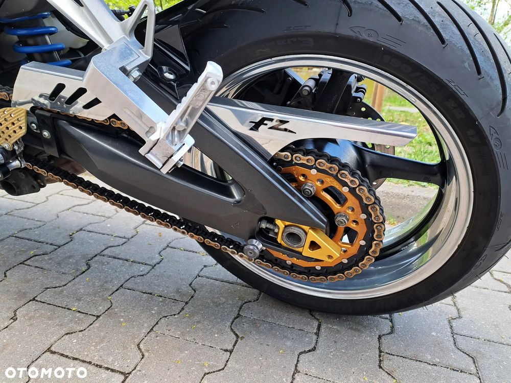 Yamaha FZ - 15