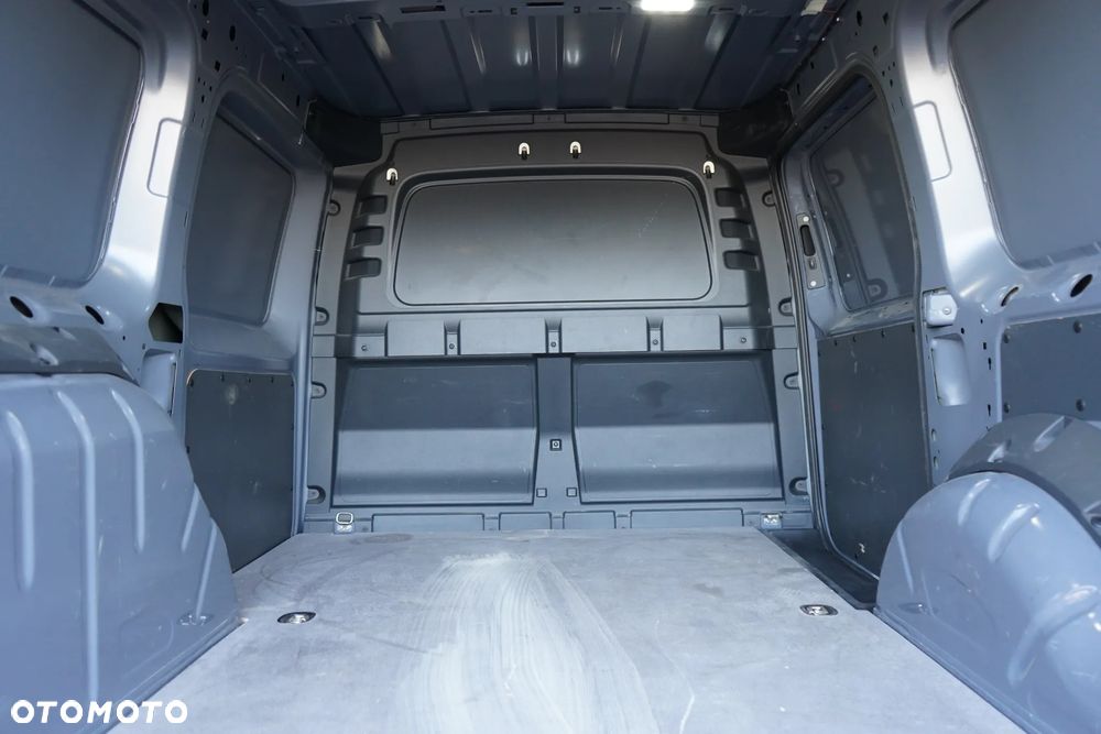 Volkswagen Caddy Cargo - 12