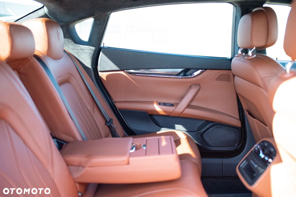 Maserati Quattroporte GTS - 15