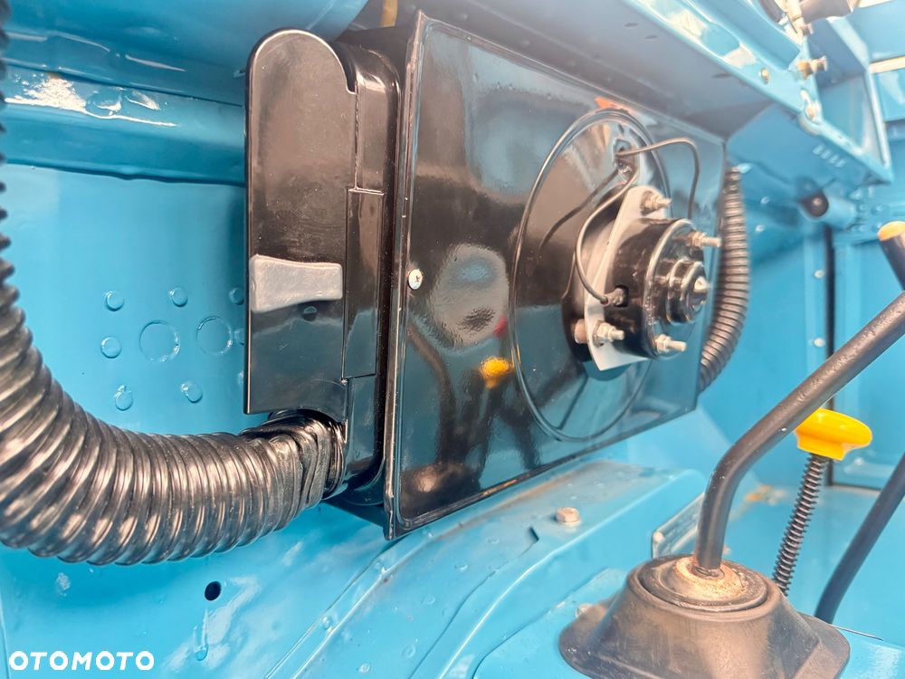 Land Rover Inny - 11