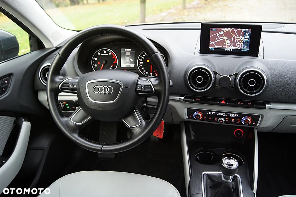 Audi A3 Sportback 1.4 TFSI Ambition - 32