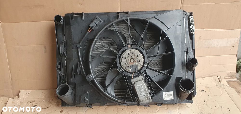 Pas przedni chłodnice wentylator BMW I E87 2.0D 7561711 7801993 - 5