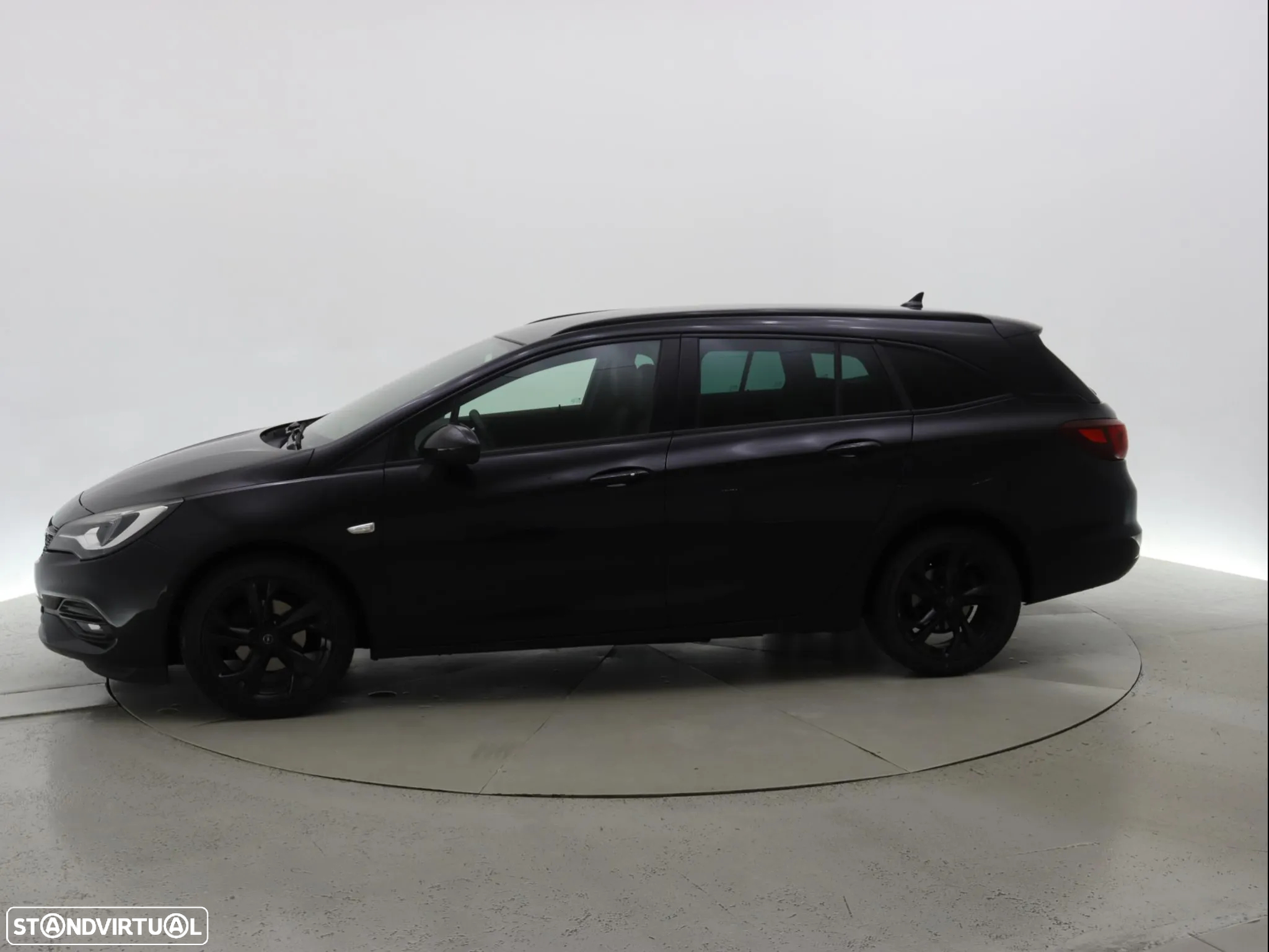 Opel Astra Sports Tourer 1.2 T Ultimate S/S - 2