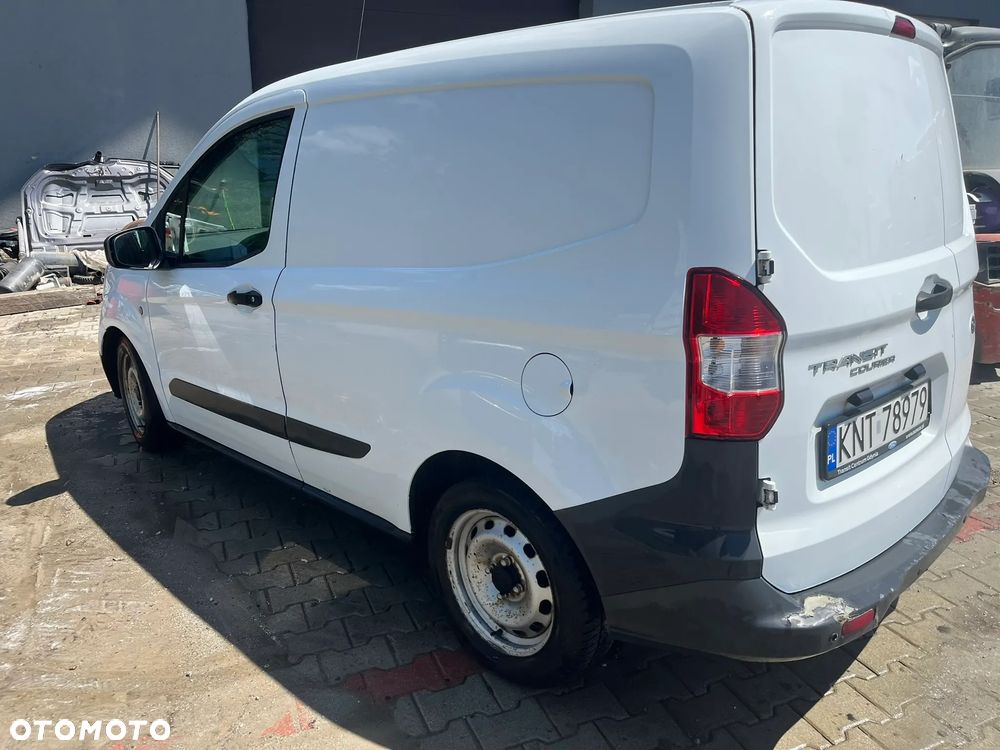 Ford Courier - 2
