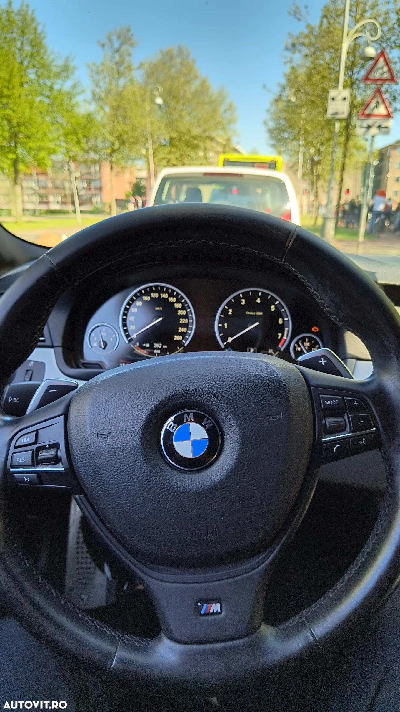 BMW Seria 5 520i Sport-Aut. - 7