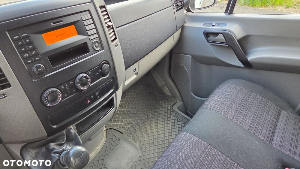Mercedes-Benz Sprinter - 5