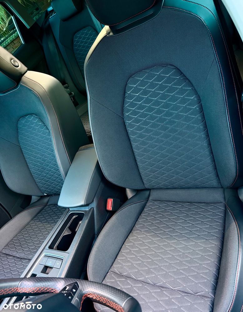 Seat Leon 1.5 e-Hybrid DSG FR Black Edition - 8