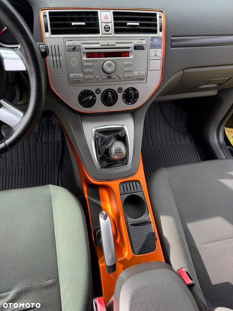 Ford Kuga 2.0 TDCi 2x4 Trend - 8