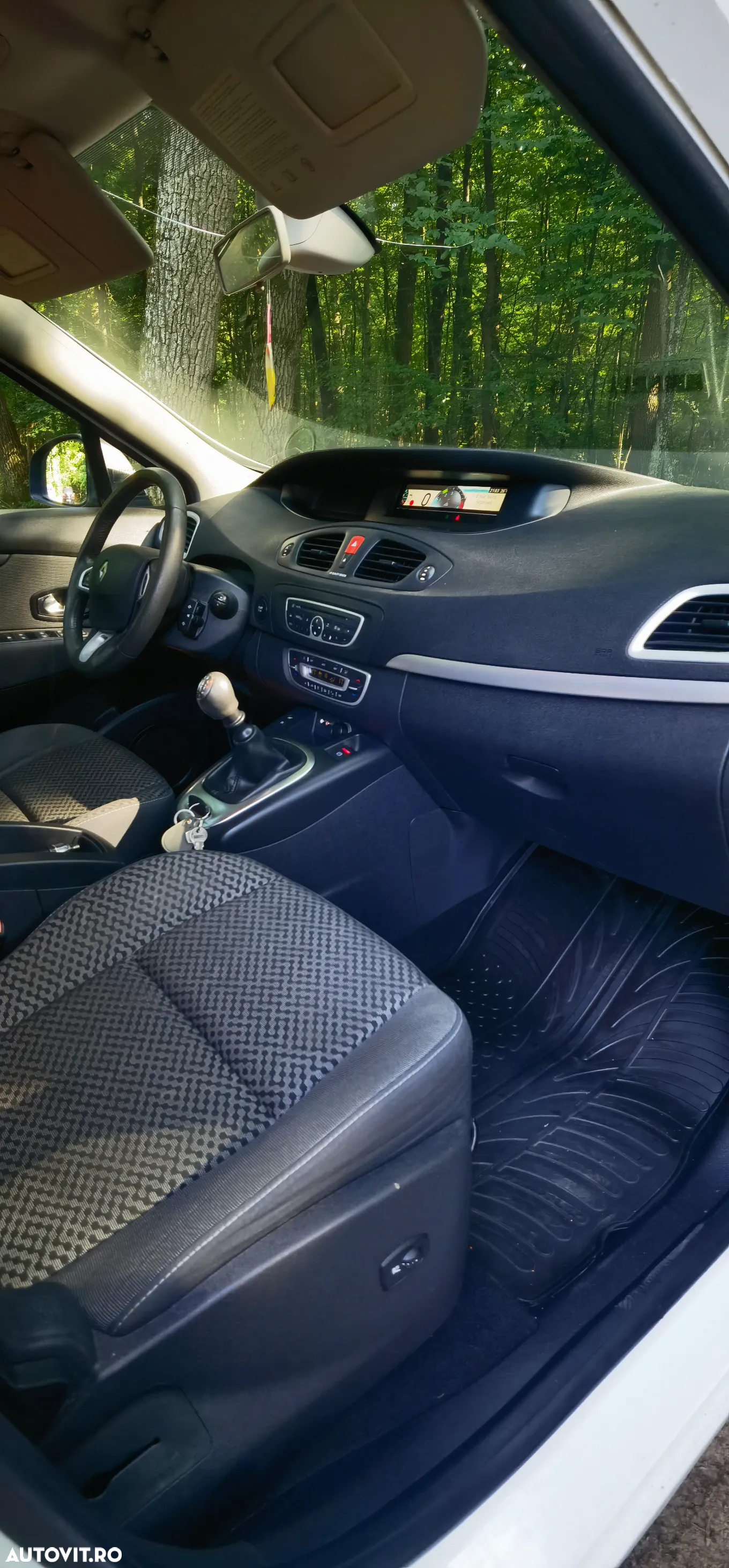 Renault Scenic ENERGY dCi 110 LIMITED - 9