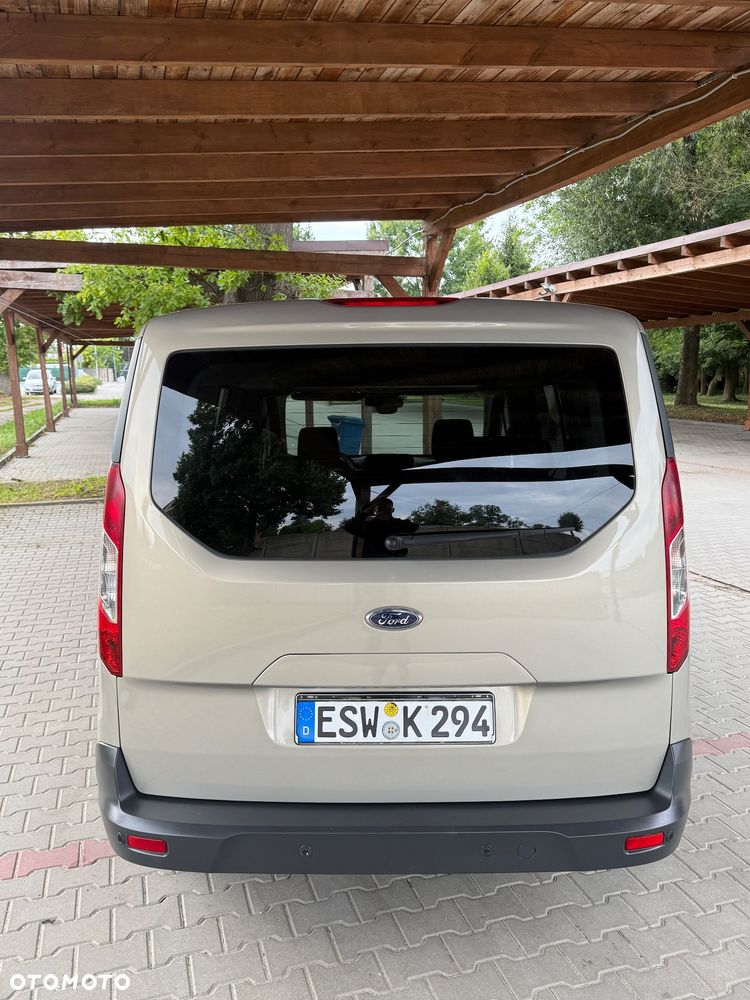 Ford Tourneo Connect Grand - 9