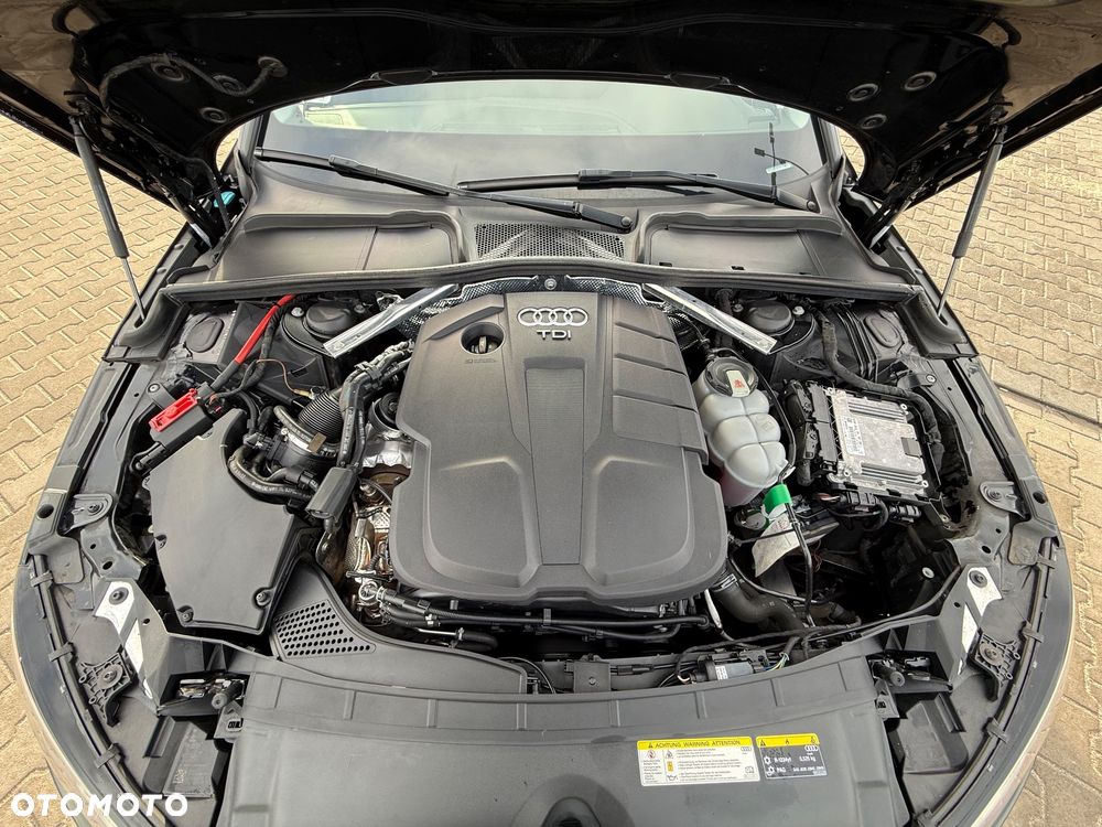 Audi A4 Avant 40 TDI Quattro S Line S tronic - 32