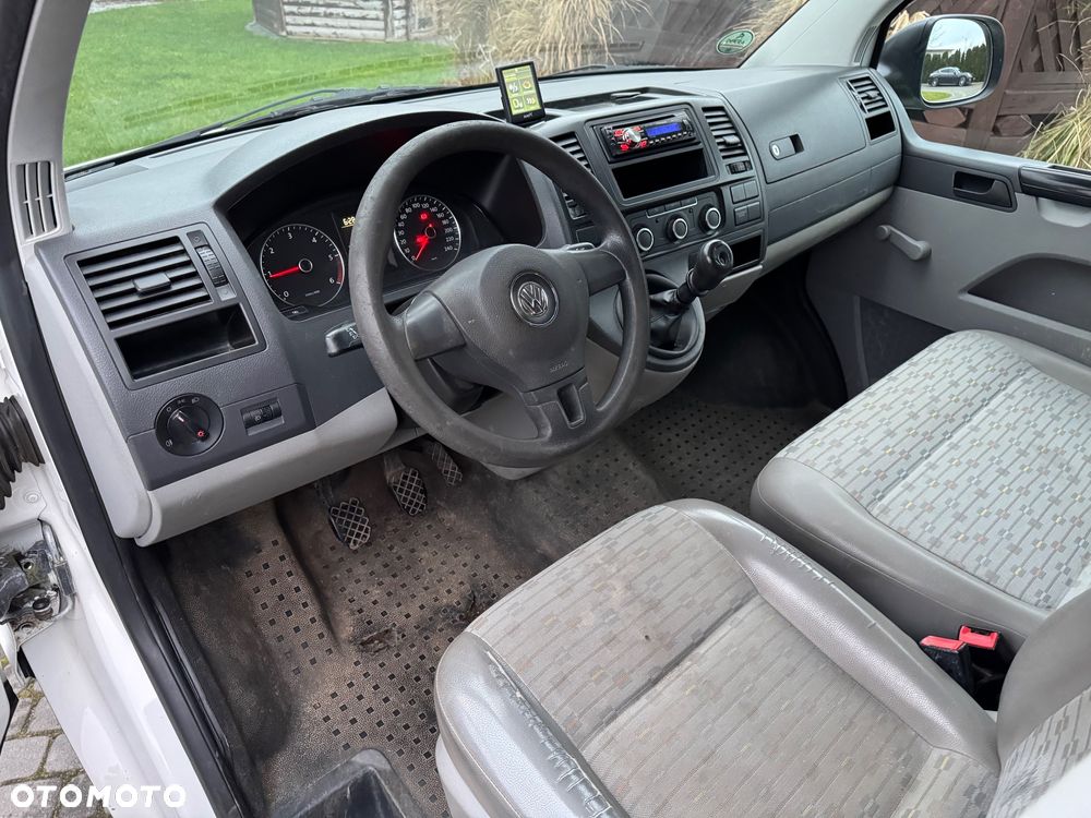 Volkswagen Transporter T5 - 18