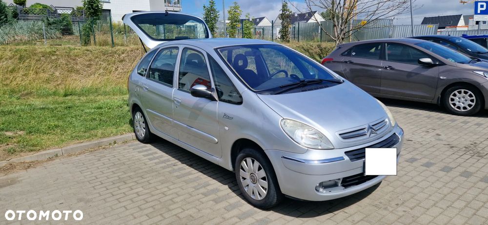 Citroën Xsara Picasso 2.0 16V Exclusive - 3