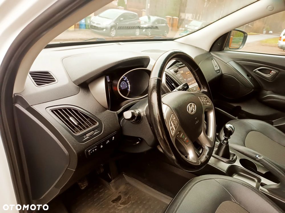 Hyundai ix35 2.0 2WD Trend - 13