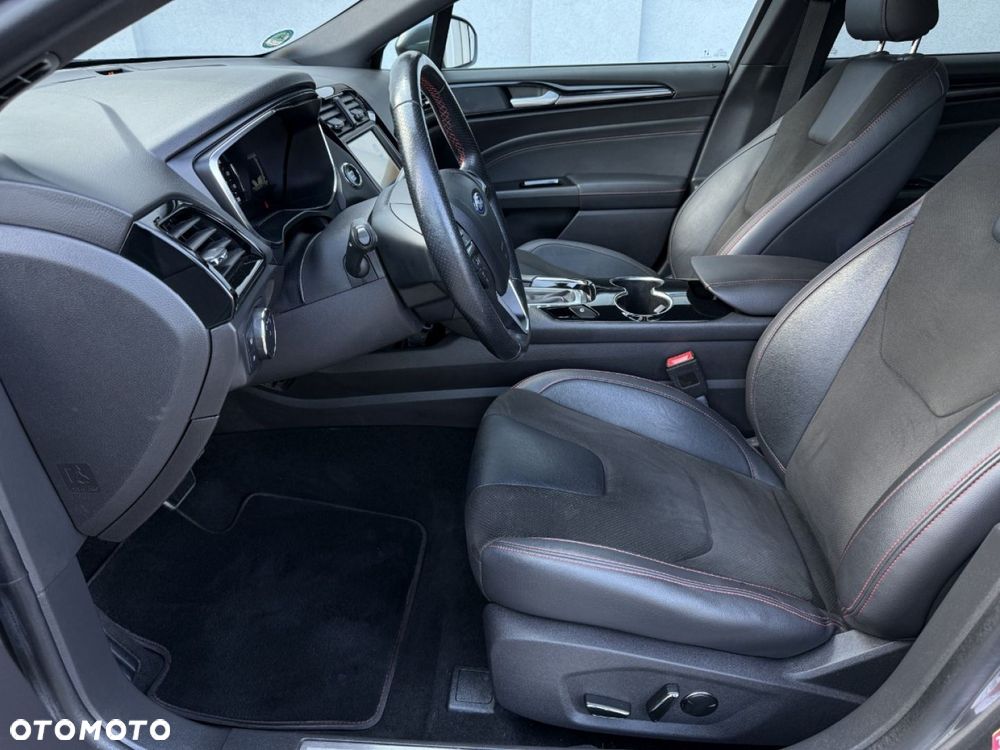 Ford Mondeo - 16