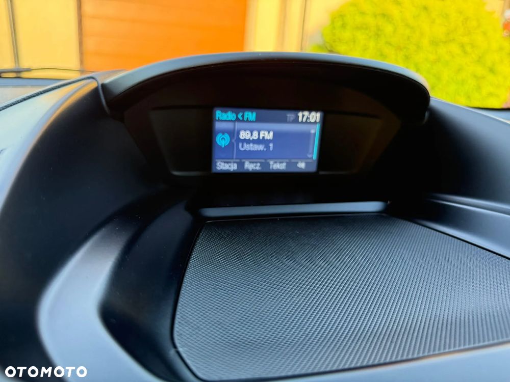 Ford Kuga 2.0 TDCi 4x4 Titanium - 27