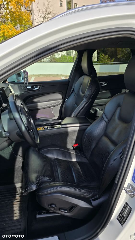 Volvo XC 60 D5 AWD Inscription - 17