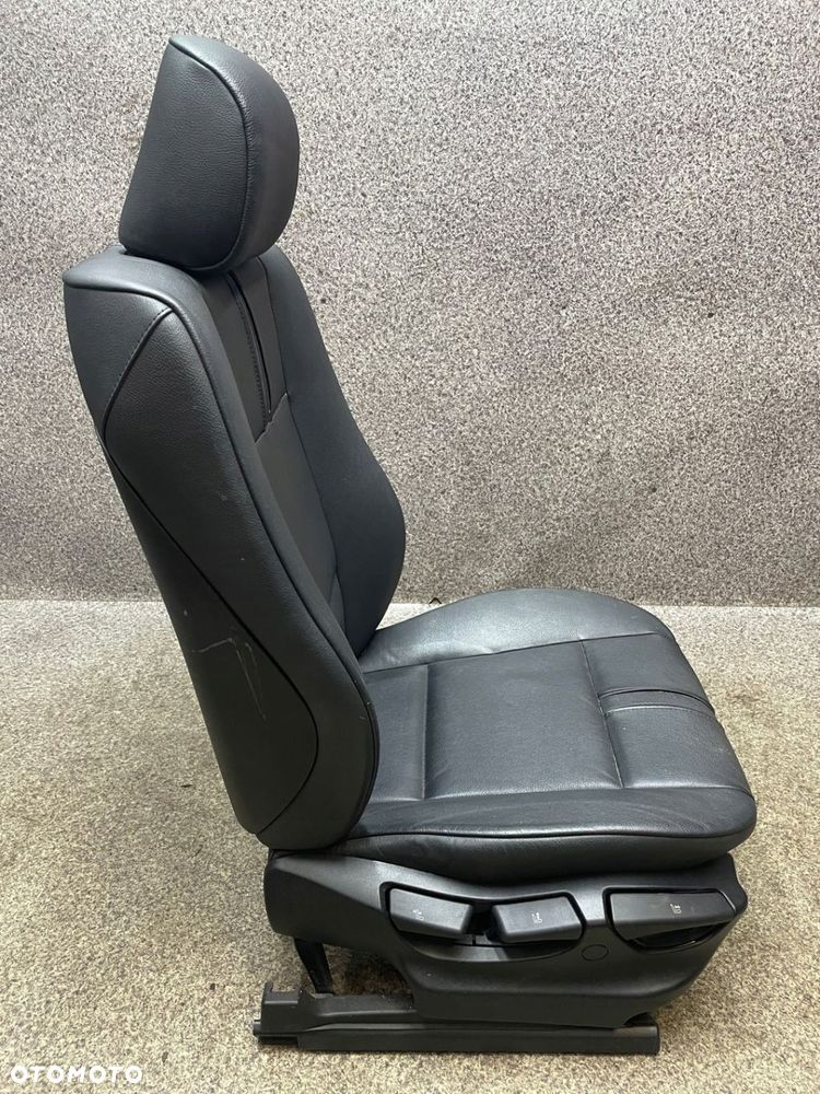 Fotel prawy przod przedni pasazera skorzany skora czarna BMW X3 E83 ORG BDB - 6