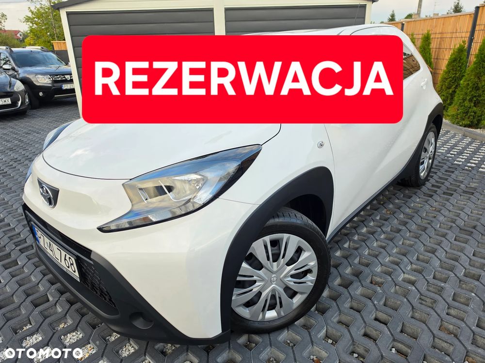 Toyota Aygo X Black&White