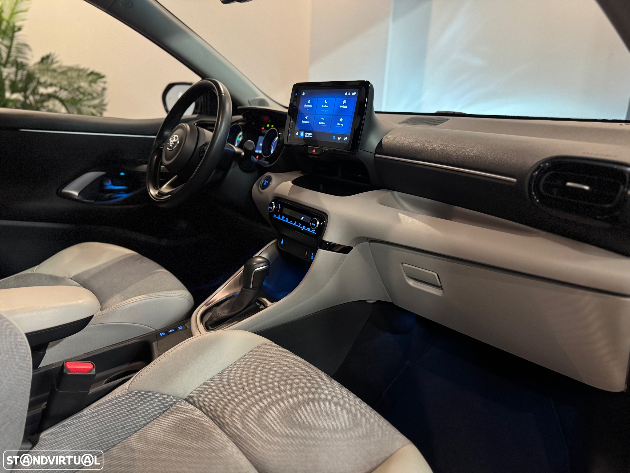 Toyota Yaris 1.5 HDF GR Sport - 28