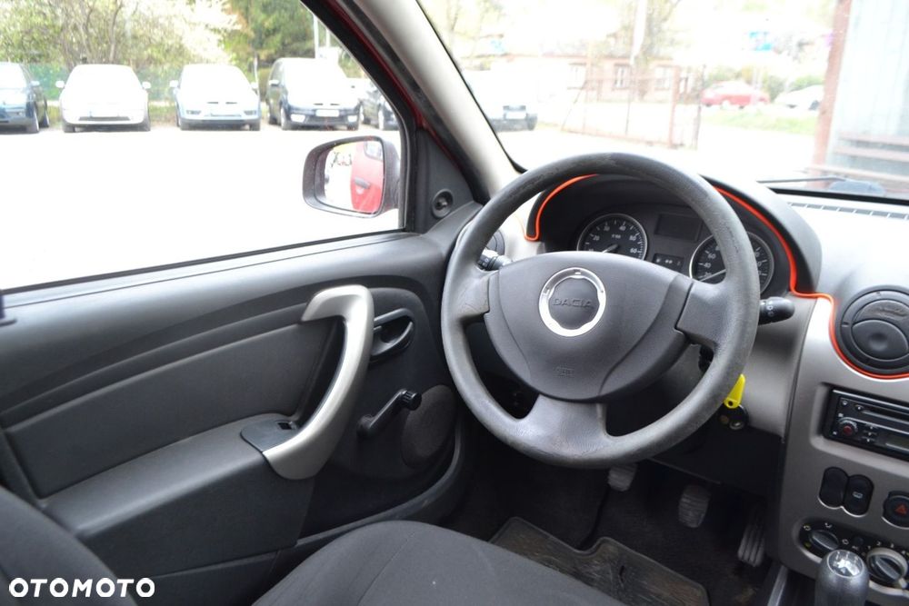 Dacia Sandero - 10