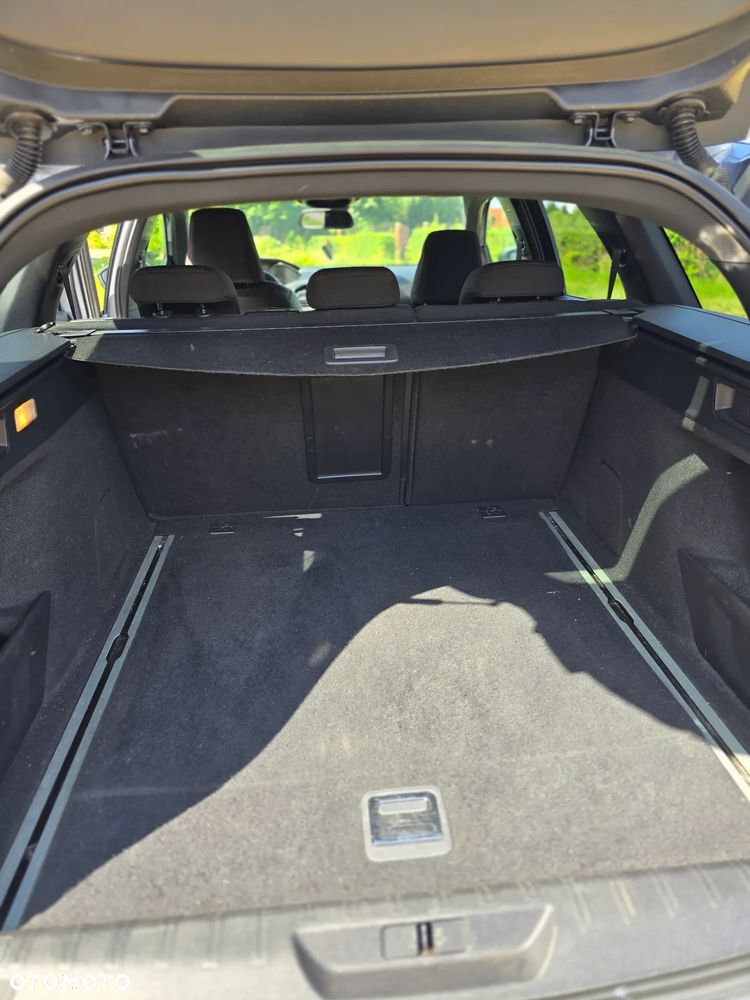 Peugeot 308 1.2 PureTech Allure S&S - 18