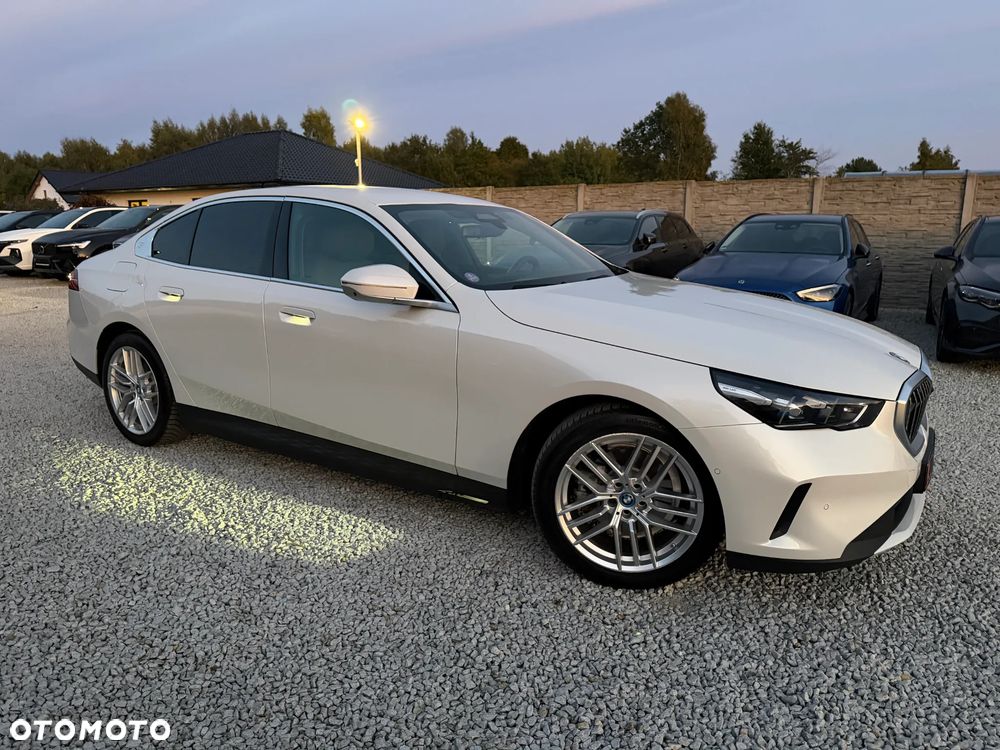 BMW Seria 5 530e xDrive - 21