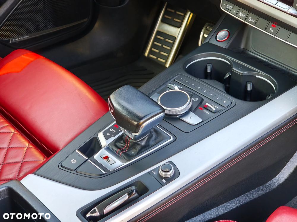 Audi S4 Limousine - 11