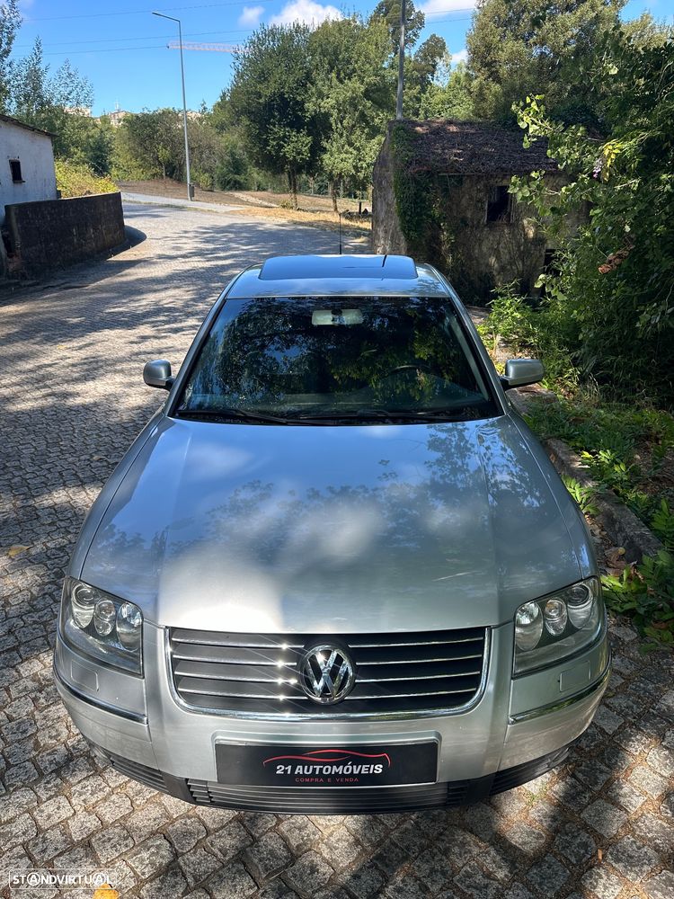 VW Passat 1.9 TDi Highline Tip - 15