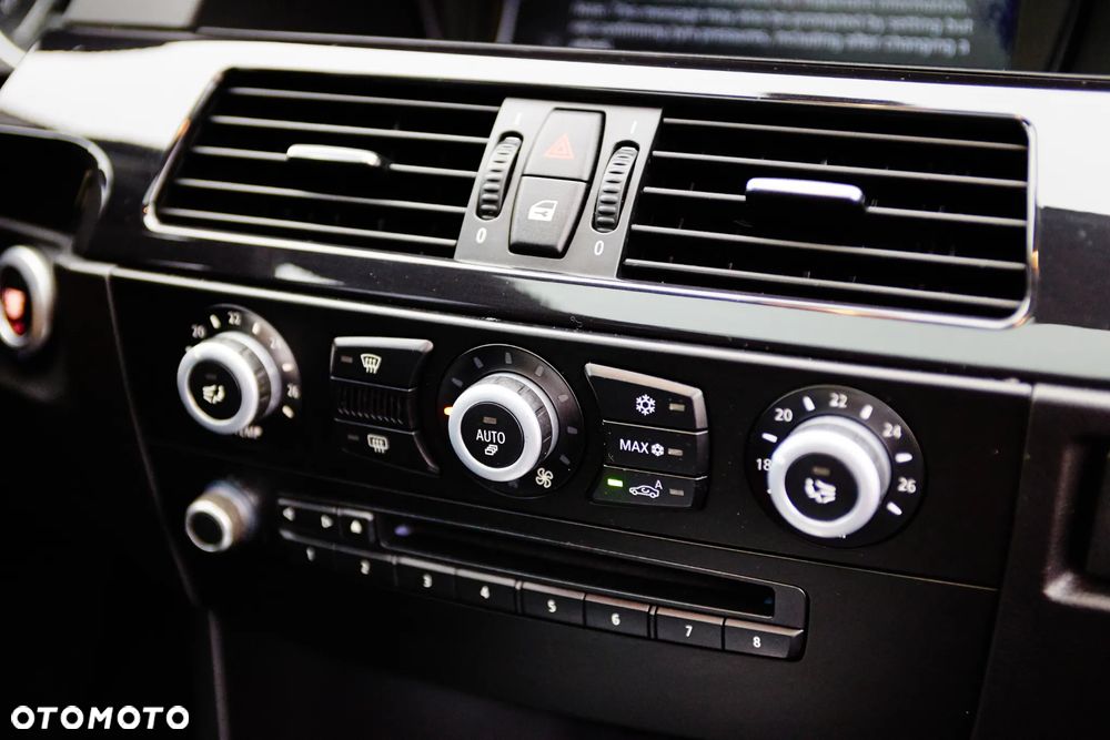 BMW Seria 5 530d - 25