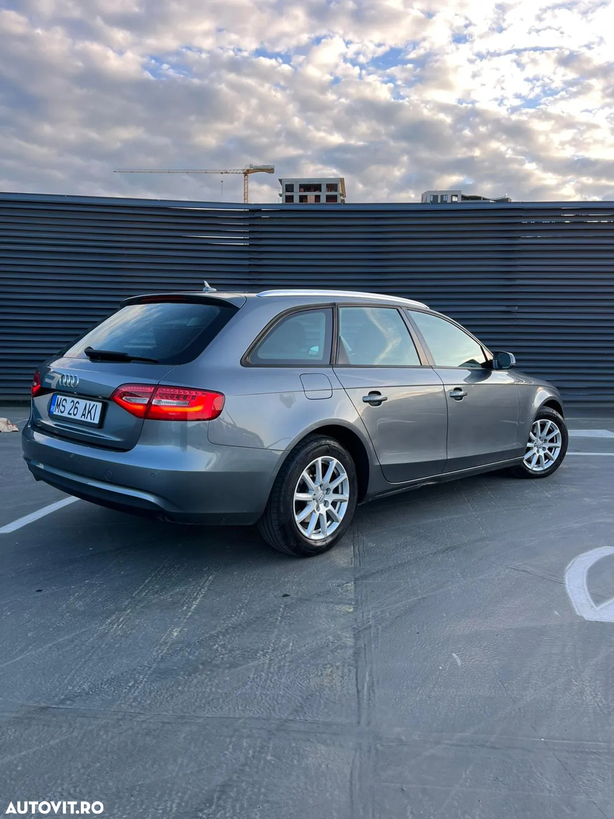 Audi A4 - 4