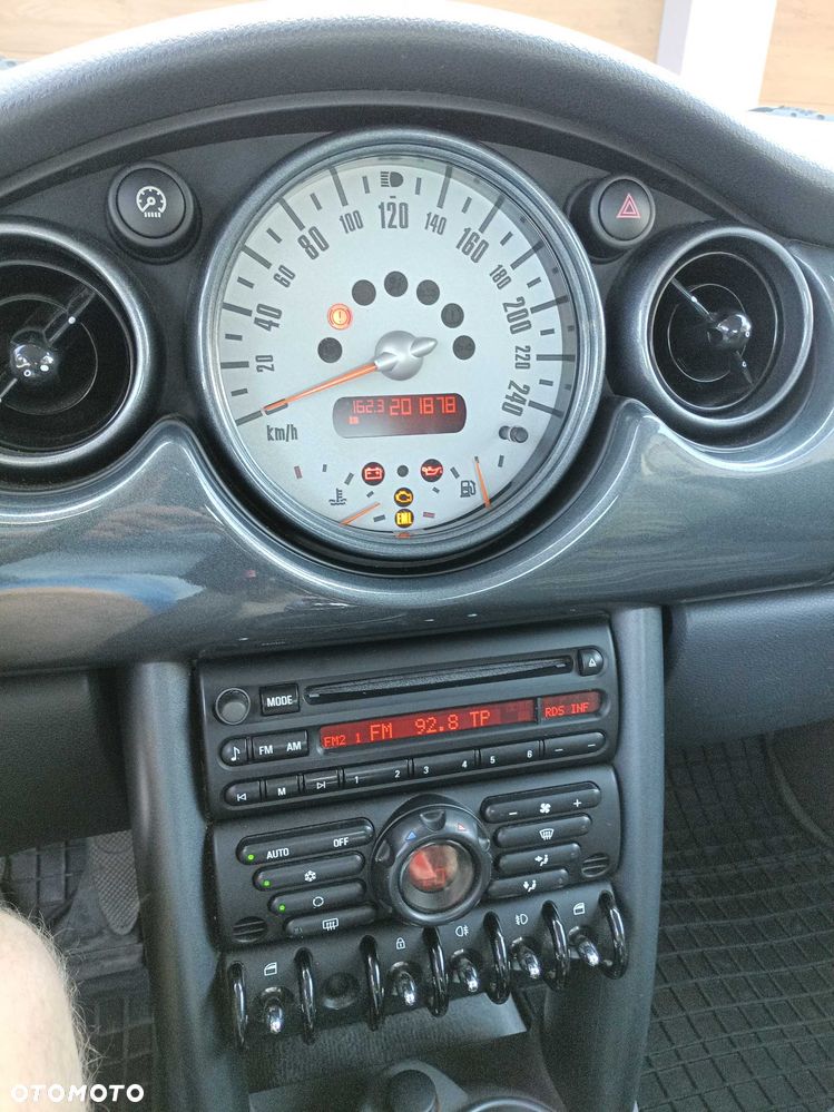 MINI ONE - 8
