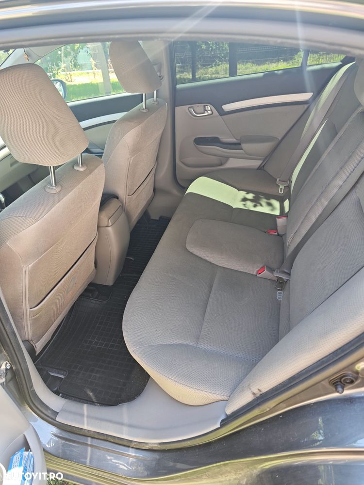 Honda Civic 1.8 MT LS - 8