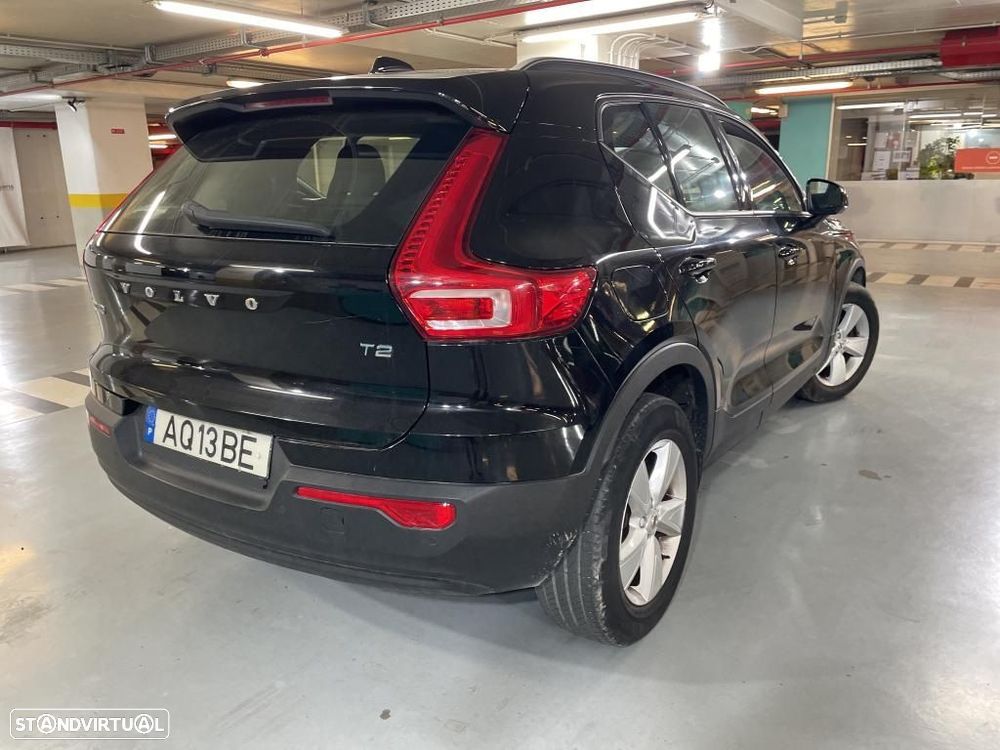 Volvo XC 40 1.5 T2 Momentum Core - 3