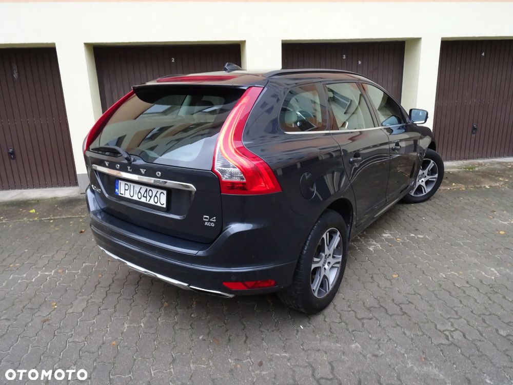 Volvo XC 60 D4 Geartronic Momentum - 3