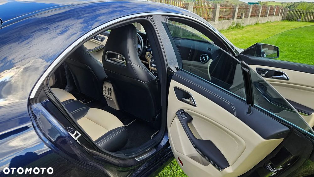 Mercedes-Benz CLA 250 7G-DCT AMG Line - 29