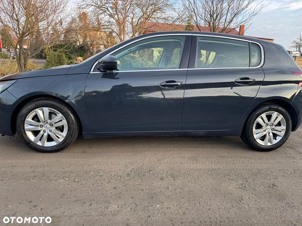 Peugeot 308 - 18