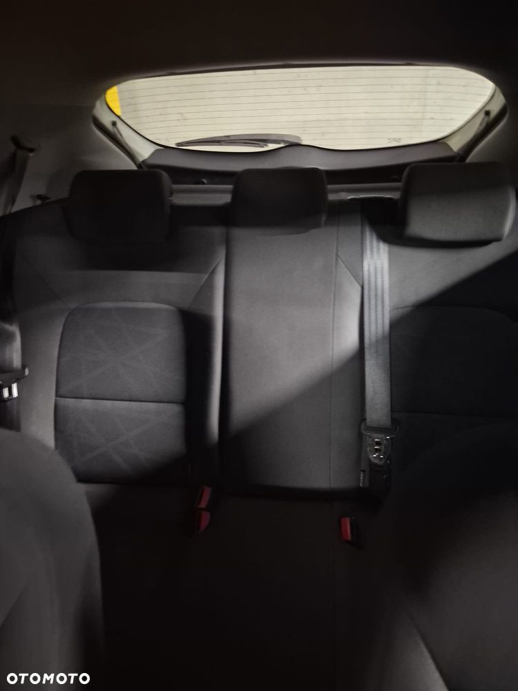 Kia Rio 1.2 M - 17